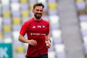 Lechia Gdańsk bez psychologa w pierwszej drużynie. Byli trenerzy w nowej roli