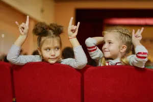Warsztaty dla kucharzy, filmy dla dzieci czy teatr. Jak ciekawie spędzić weekend z dziećmi?