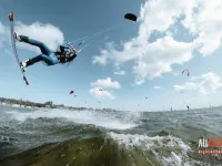 "Allseasons": pierwszy polski film o kitesurfingu do obejrzenia w Gdańsku