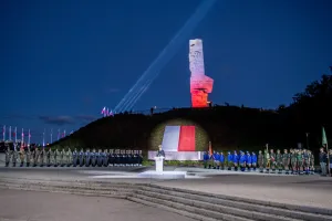 Wyciekły e-maile Morawieckiego i Dworczyka ws. Dulkiewicz i Westerplatte