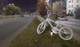 Białe rowery na ulicach Gdyni. Przypominają o zmarłych