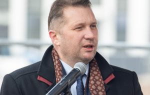 Minister Czarnek przeciwko programowi Zdrovve Love w szkołach