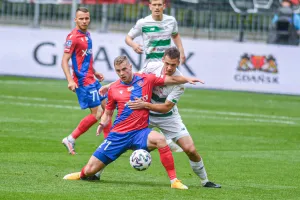 Czy Lechia Gdańsk powinna spróbować nowego ustawienia?
