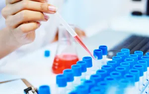 Gdańscy naukowcy pracują nad szczepionką przeciw HCV. Wynalazek już z patentem