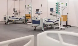 Dyrektor Szpitala Tymczasowego: zakaźność Omikronu większa, hospitalizacji mniej