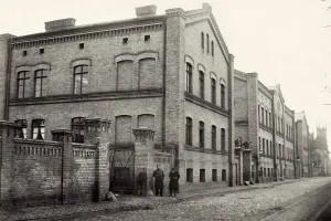169 lat Fabryki Karabinów: od produkcji broni po serwowanie jedzenia