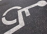 Plaga fałszywych niepełnosprawnych  przez prawo do darmowego parkowania