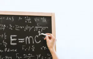 Ile kosztuje godzina korepetycji z matematyki 2022? Kiedy zapewnić dziecku korepetycje?