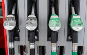Po obniżkach ceny paliwa znów idą w górę