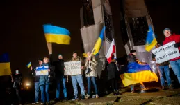 Manifestacja na pl. Solidarności, zbiórki i deklaracje wsparcia dla Ukrainy