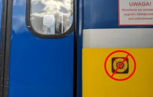 Guziki do otwierania drzwi w pociągach SKM znów będą działać