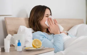 Więcej przypadków grypy niż COVID-19