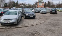 Gdynia sprzedaje swoje nieruchomości, w tym część parkingu na Kamiennej Górze