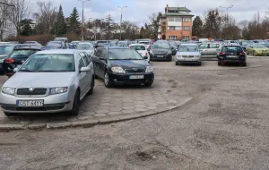 Gdynia sprzedaje swoje nieruchomości, w tym część parkingu na Kamiennej Górze