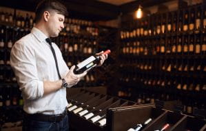 Co i za ile kupujemy w sklepach z winem?
