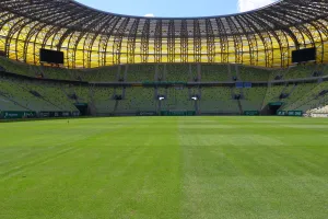 Polsat Plus Arena zaprasza na murawę z kocem lub bez. Za darmo