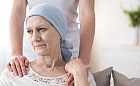 "Pacjenci onkologiczni w trakcie leczenia często czuli się osamotnieni"