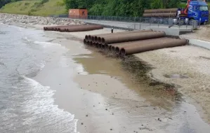 Zaczyna się odzyskiwanie plaży w Orłowie