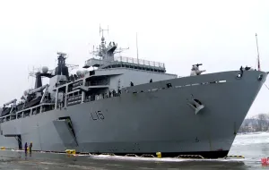 Zwiedź okręt brytyjskiej Royal Navy