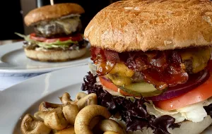 Najtańsze i najdroższe burgery w restauracjach