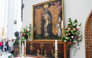 Zaginiony ołtarz wrócił do Bazyliki Mariackiej