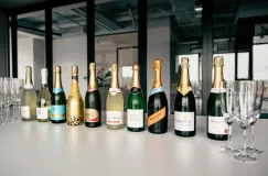 Test bezalkoholowego prosecco i wina musującego. Redakcja ocenia