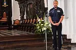 Co  policjanci robili w kościele?