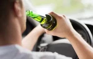 Piwo bezalkoholowe a prowadzenie samochodu