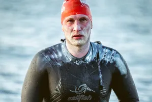 Bartłomiej Kubkowski wycofał się z przepłynięcia wpław Bałtyku po 110 km