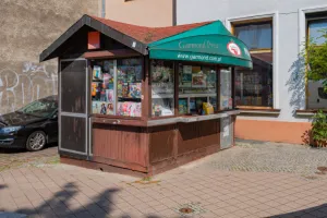 "Dla wielu osób jestem jak przyjaciel". Jak wygląda praca kioskarza?