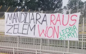 Lechia Gdańsk reaguje na obraźliwe dla władz klubu transparenty. Nakazała je zdjąć