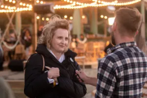 Kręcą sceny na plaży w Orłowie. Kontynuacja filmu "Teściowie" z Trójmiastem w tle