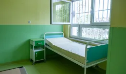 Czy pacjent psychiatryczny powinien być izolowany w salach wieloosobowych?
