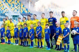 Arka Gdynia. Ryszard Tarasiewicz chwali piłkarzy: To nie jest ich punkt docelowy