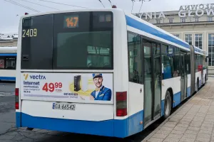 Autobusy jeżdżą dzięki kierowcom, którzy przerywają urlopy