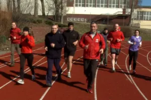 Lubią biegać na stadionie lekkoatletycznym