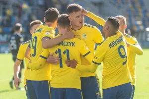 Arka Gdynia odetchnęła z ulgą. Wróciły konkrety w ofensywie. Gole jak gwoździe