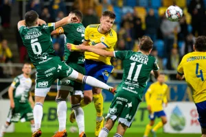 Arka Gdynia - Chojniczanka 2:1. Fotel lidera Fortuna 1. Ligi zdobyty na 17 godzin