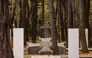 Obrońcy Westerplatte spoczną w imiennych grobach
