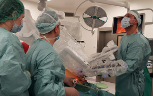Pierwsze zabiegi ginekologiczne z robotem da Vinci na NFZ na Zaspie