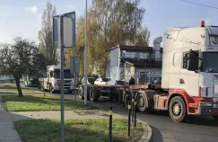 Zablokują TIR-y, bo 'rozjeżdżają' dzielnicę