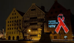 Coraz więcej przypadków HIV. O testowaniu przypomni kokarda