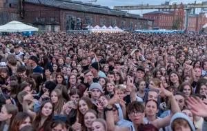 Czyje koncerty przyciągają największe tłumy?