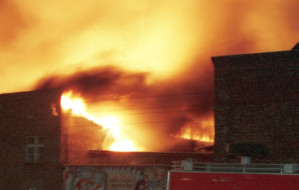 Dziś rocznica pożaru hali Stoczni Gdańskiej