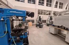 Zawodowcami w kryzys