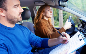 Prawo jazdy 2023. Ile kosztuje egzamin na prawo jazdy?