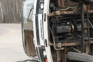 Kiedy odpowiadamy za szkody powstałe z naszej winy w służbowym aucie?