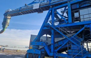 Maszyna o masie 400 ton w OT Port Gdynia