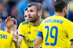 Bartosz Rymaniak 5 lat czekał na gola, a Arka Gdynia czekała na takiego obrońcę
