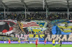 Arka Gdynia. Wisła Kraków przyciągnęła rekord frekwencji. Kolejny może paść z nimi